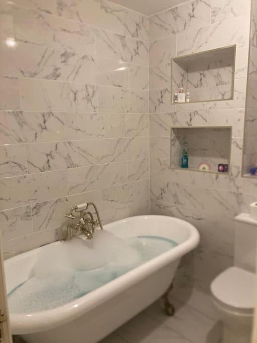 15 Min Drive To Airport 20 Min To Loch Lomond And City Center Old Kilpatrick Экстерьер фото
